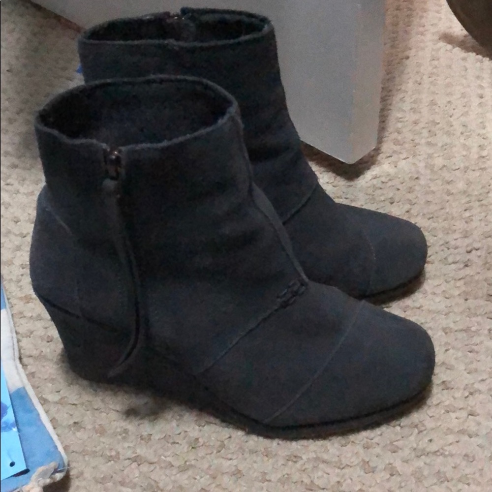 Booties - Picture 5 of 6